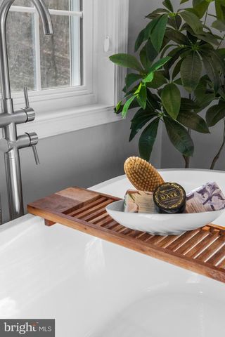 362 DAWN LN, Harpers Ferry, WV 25425