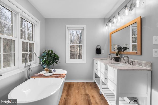 362 DAWN LN, Harpers Ferry, WV 25425