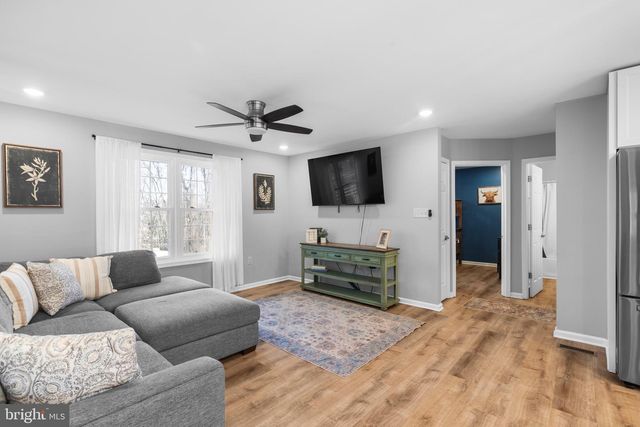 362 DAWN LN, Harpers Ferry, WV 25425