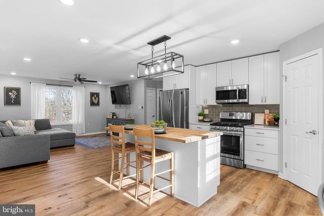 362 DAWN LN, Harpers Ferry, WV 25425