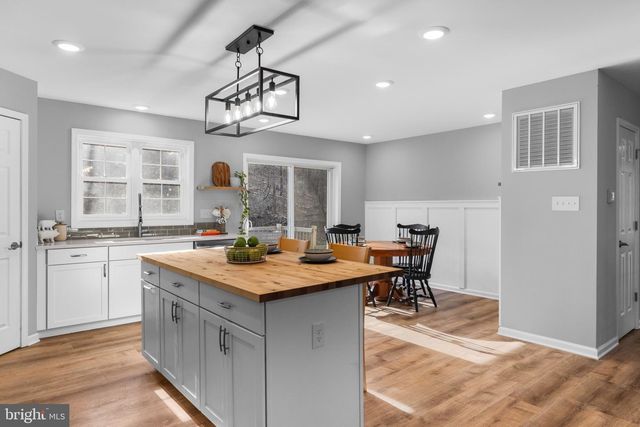 362 DAWN LN, Harpers Ferry, WV 25425