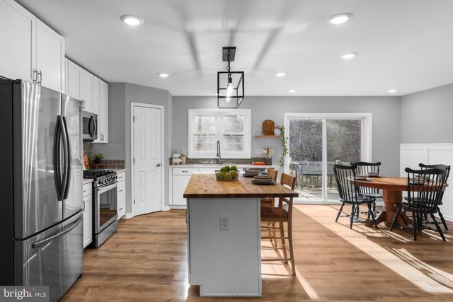 362 DAWN LN, Harpers Ferry, WV 25425