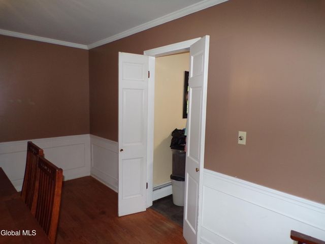 19 Oakwood Drive, Queensbury, NY 12804