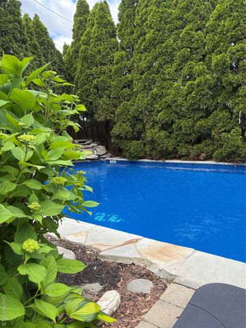 922 Leeds Drive, North Bellmore, NY 11710