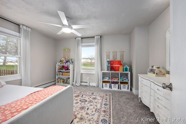 65 Betty Street, Comstock Park, MI 49321