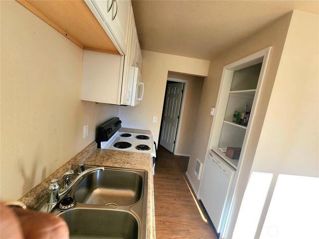 11901 Ainsworth Avenue S, Tacoma, WA 98444