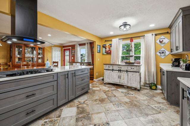 595 Pack Cir, Smithville, TN 37166