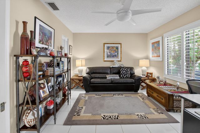 10015 Hickorywood Place, Boynton Beach, FL 33437