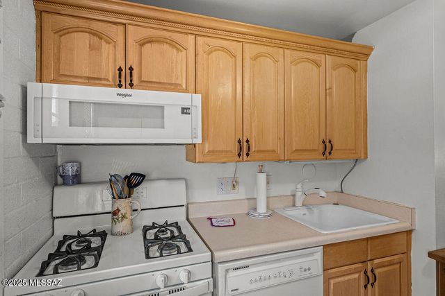 336 S Paseo Cerro Unit A, Green Valley, AZ 85614