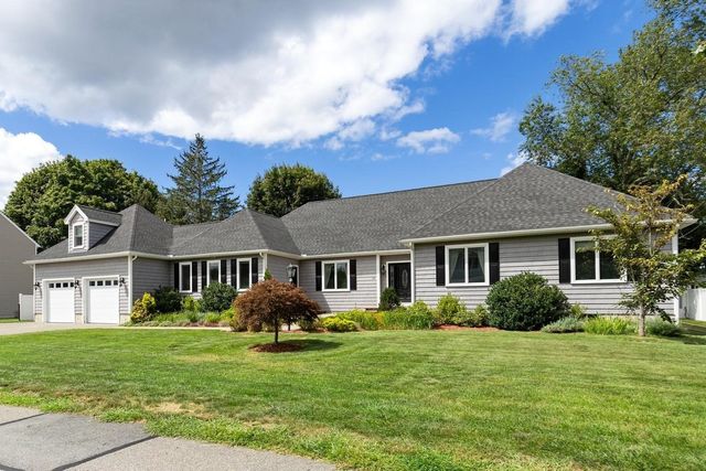 30 Hampden Ave, Burlington, MA 01803