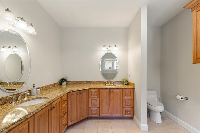 30 Hampden Ave, Burlington, MA 01803