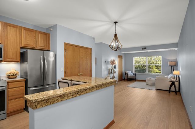 4824 E 53rd Street 301, Minneapolis, MN 55417