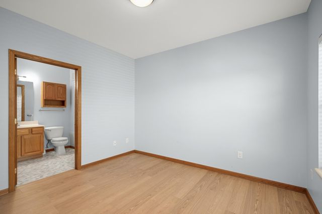 4824 E 53rd Street 301, Minneapolis, MN 55417