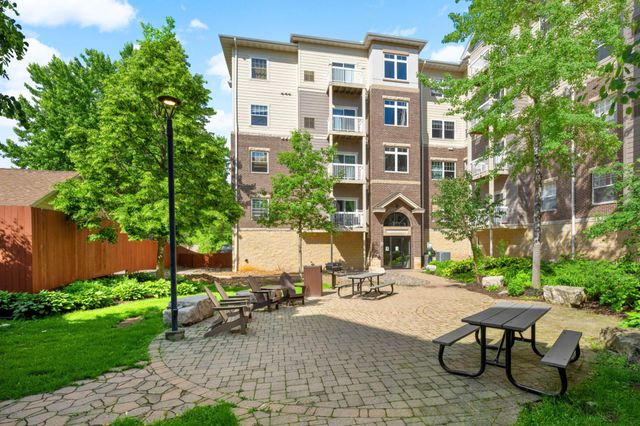 4824 E 53rd Street 301, Minneapolis, MN 55417