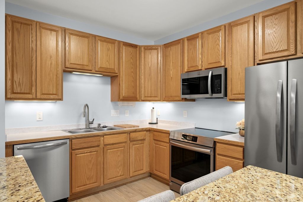 4824 E 53rd Street 301, Minneapolis, MN 55417 — photo 4
