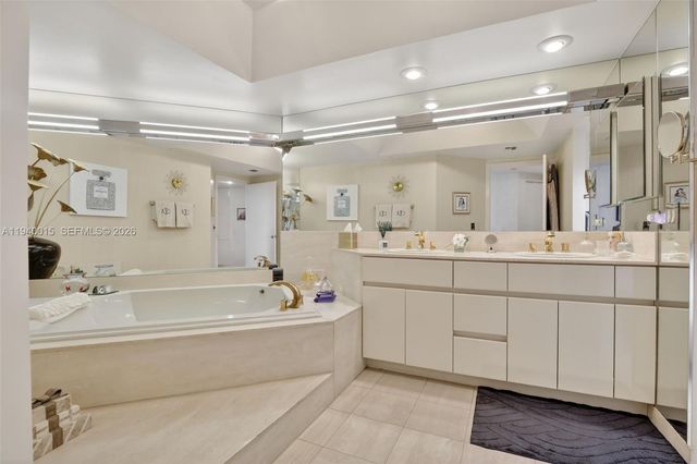 3000 Island Boulevard 502, Aventura, FL 33160
