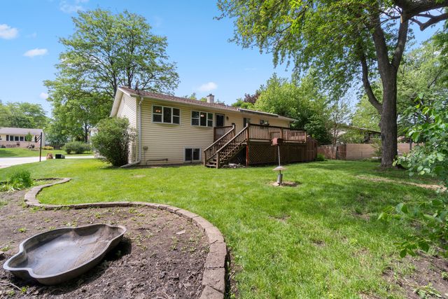 251 N Boynton Drive, Palatine, IL 60074