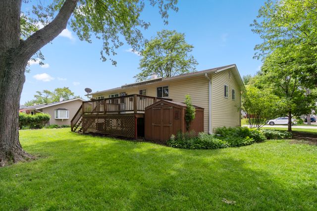 251 N Boynton Drive, Palatine, IL 60074