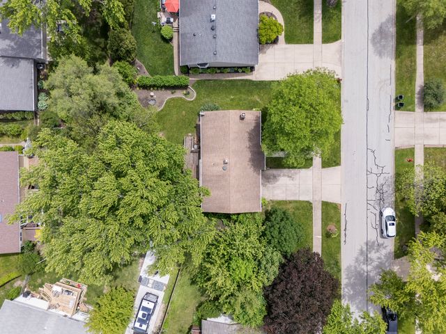 251 N Boynton Drive, Palatine, IL 60074