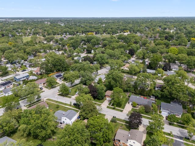 251 N Boynton Drive, Palatine, IL 60074