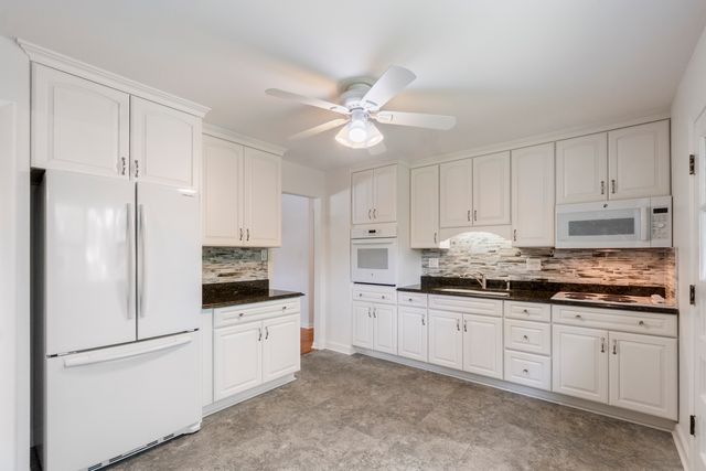 251 N Boynton Drive, Palatine, IL 60074