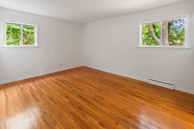 251 N Boynton Drive, Palatine, IL 60074