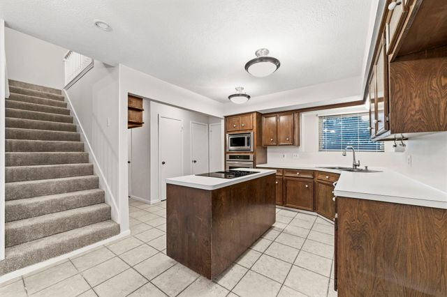 6706 Oak Masters Drive, Spring, TX 77379