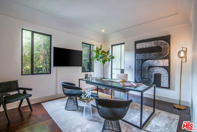 7801 Hillside Avenue, Los Angeles, CA 90046