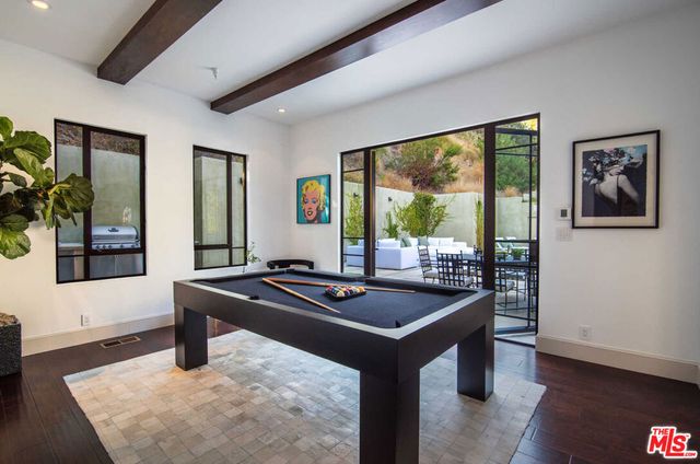 7801 Hillside Avenue, Los Angeles, CA 90046