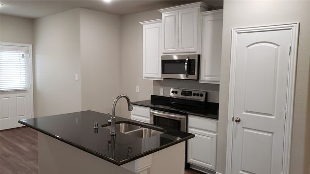 1412 Brindle Drive, Greenville, TX 75402