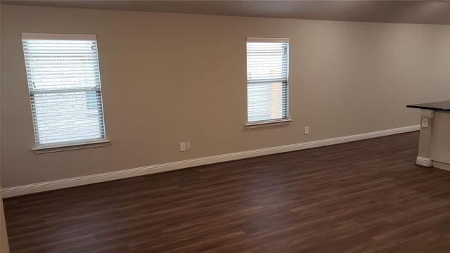 1412 Brindle Drive, Greenville, TX 75402