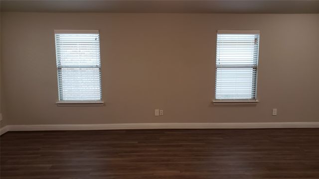 1412 Brindle Drive, Greenville, TX 75402