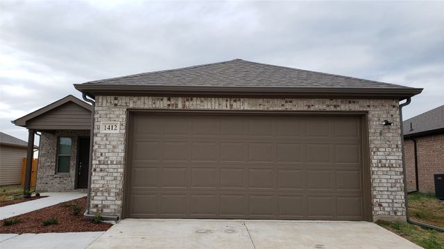 1412 Brindle Drive, Greenville, TX 75402