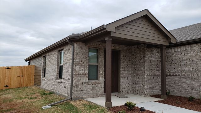 1412 Brindle Drive, Greenville, TX 75402