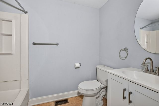 21 Quail Ct, Hardyston Twp., NJ 07419