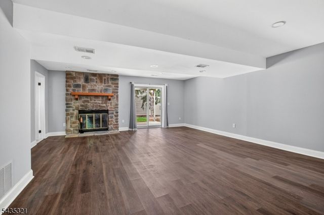 21 Quail Ct, Hardyston Twp., NJ 07419