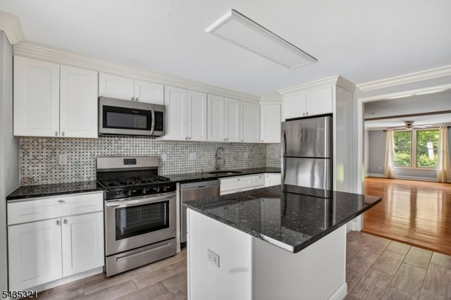 21 Quail Ct, Hardyston Twp., NJ 07419