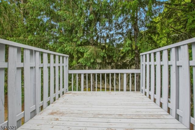 21 Quail Ct, Hardyston Twp., NJ 07419