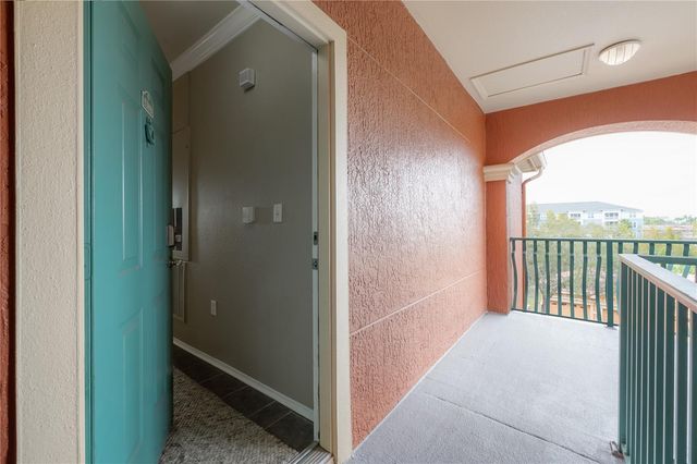 2709 VIA CIPRIANI 530B, Clearwater, FL 33764