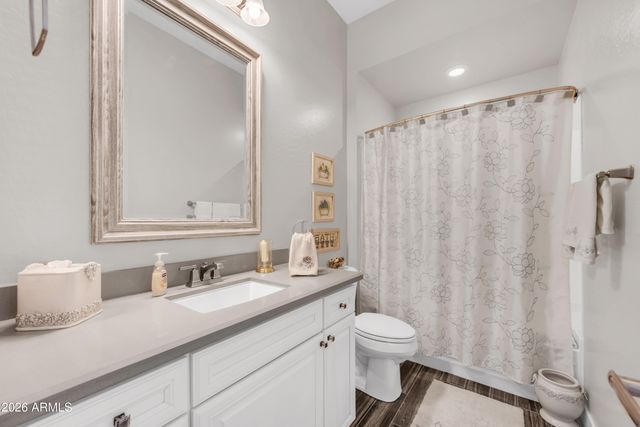 1867 E GILLCREST Road, Gilbert, AZ 85298