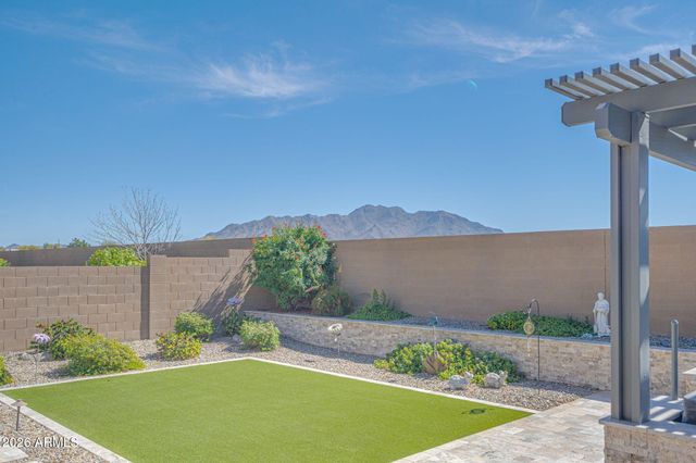 1867 E GILLCREST Road, Gilbert, AZ 85298