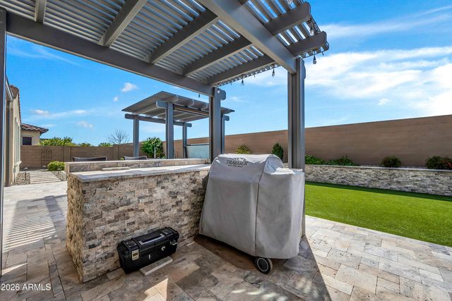 1867 E GILLCREST Road, Gilbert, AZ 85298