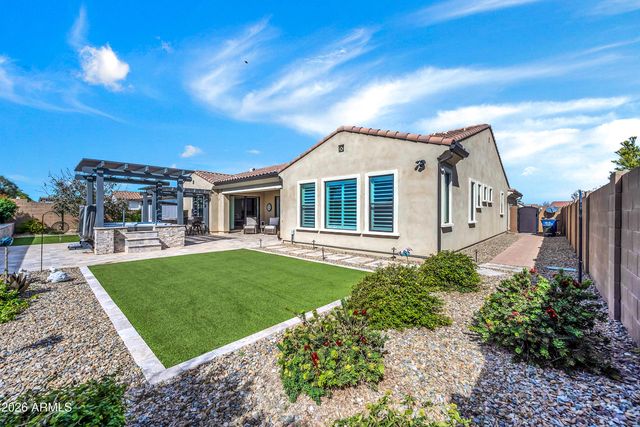 1867 E GILLCREST Road, Gilbert, AZ 85298