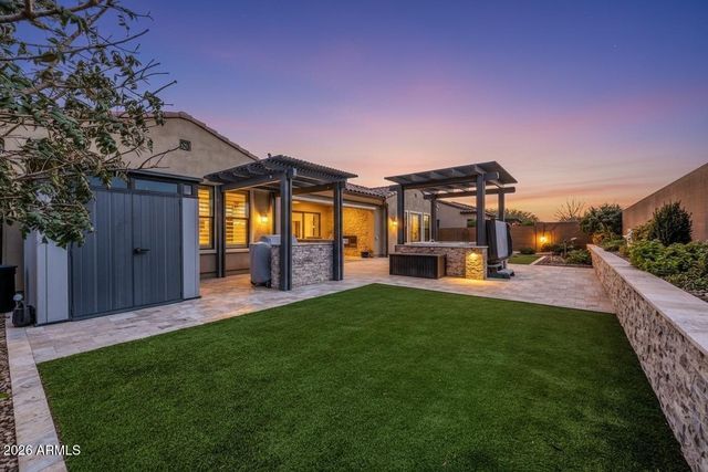 1867 E GILLCREST Road, Gilbert, AZ 85298