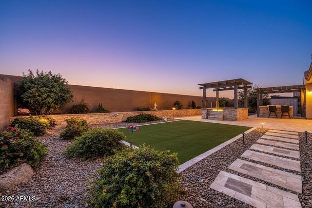 1867 E GILLCREST Road, Gilbert, AZ 85298