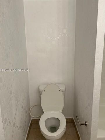 16450 Miami Dr 306, North Miami Beach, FL 33162