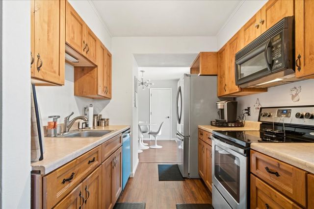 72 Joya, White Rock, NM 87547