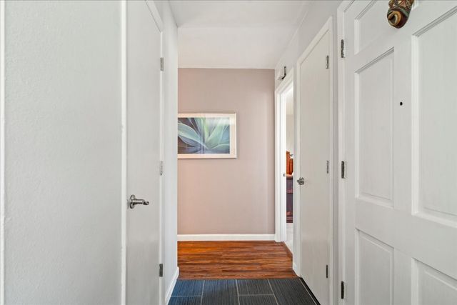 72 Joya, White Rock, NM 87547