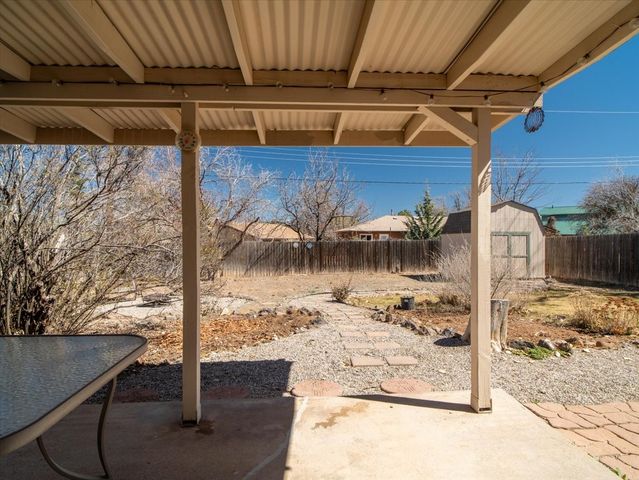 72 Joya, White Rock, NM 87547