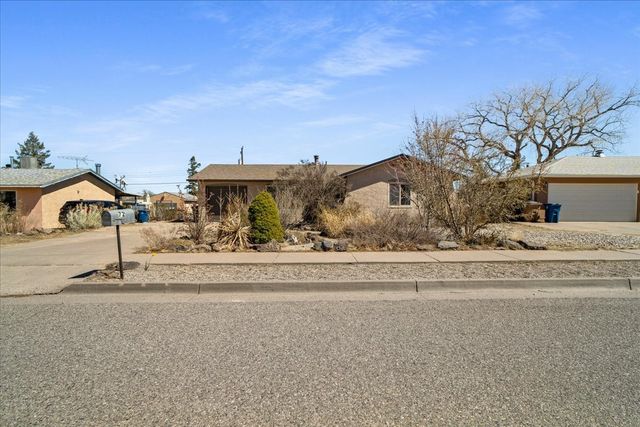 72 Joya, White Rock, NM 87547